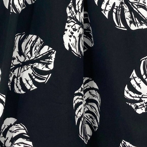 Zara TRAFALUC Black and White Botanical Print A-Line Skirt - Picture 3 of 8
